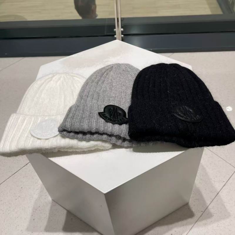 Moncler hat 090706